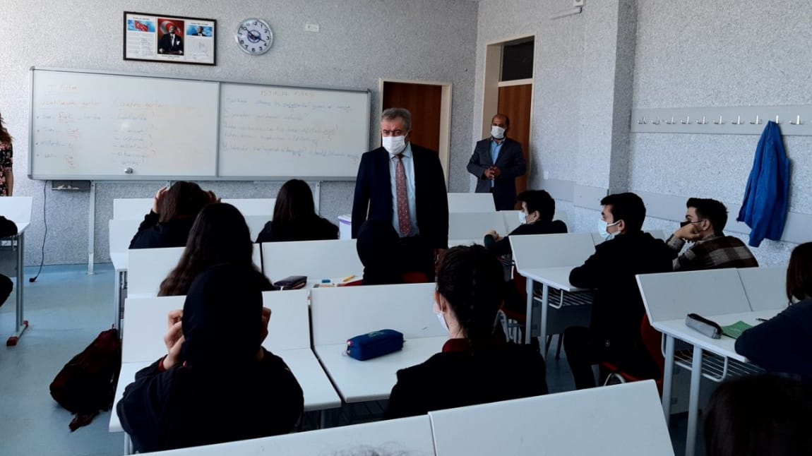 Pursaklar İlçe Milli Eğitim Müdürümüz Mustafa KILIÇGİL, okulumuzu ziyaret etti.
